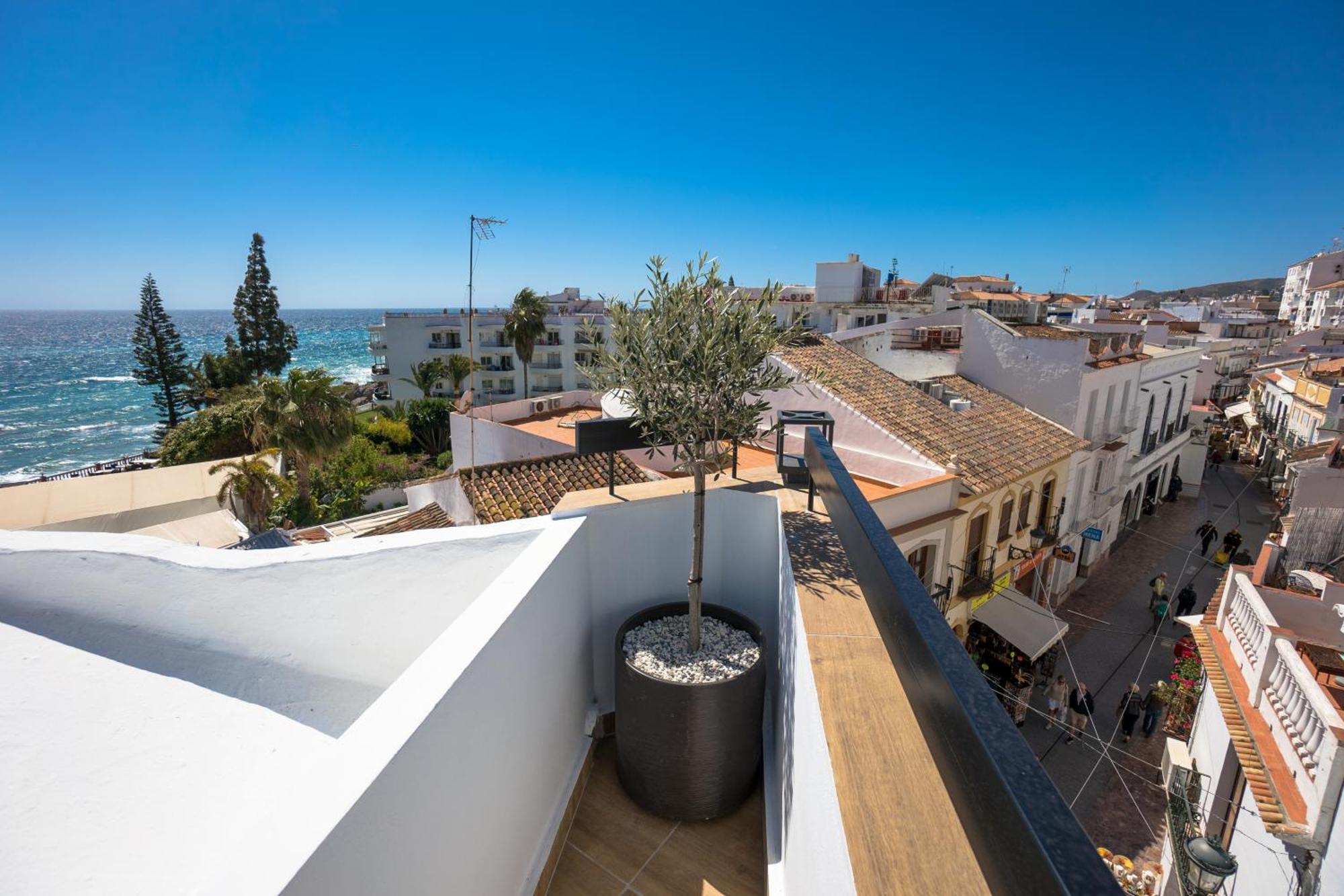 Apartamentos Kronox Nerja Exteriér fotografie